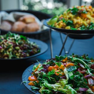 Salaattibuffet vegaaninen