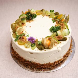 Väitöskahvitus voileipäkakulla L