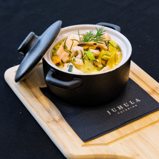 Juhlapaketti keitolla L